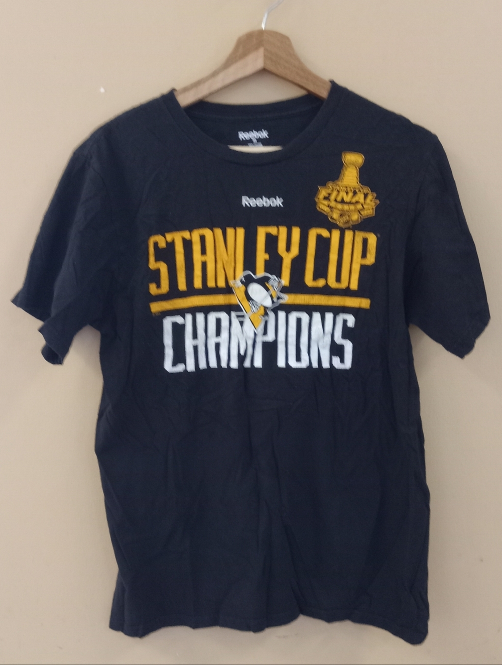 Reebok Black Stanley Cup Champions Short Sleeve Tee Pittsburgh Penguins
